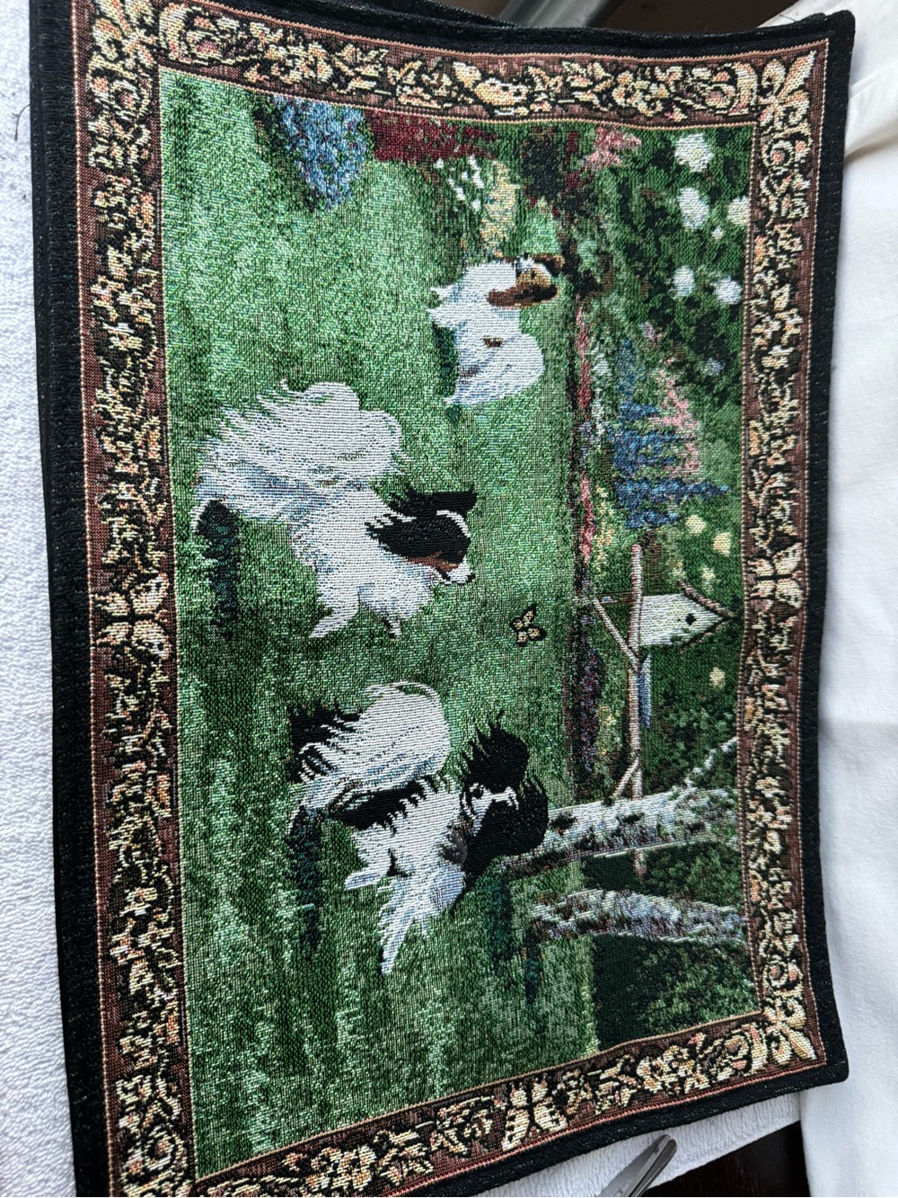 4 Tapestry like placemats papillon Scene